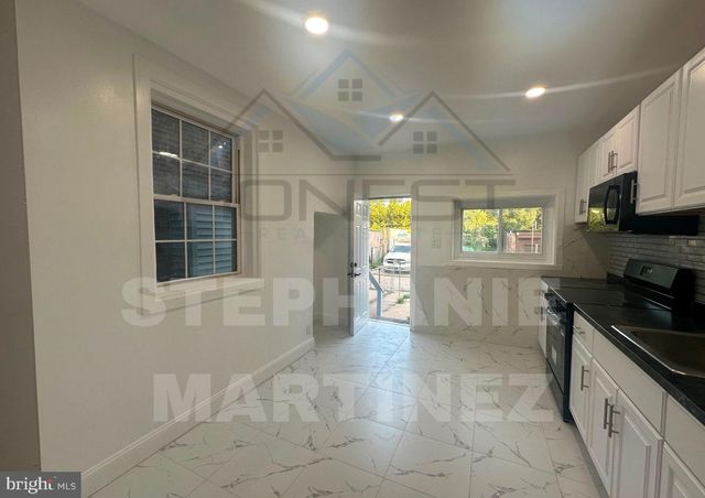 5319 CHARLES ST, Philadelphia, PA 19124