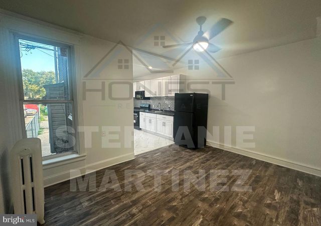 5319 CHARLES ST, Philadelphia, PA 19124