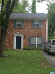 104 Longwood Dr # B, Charlottesville, VA 22903