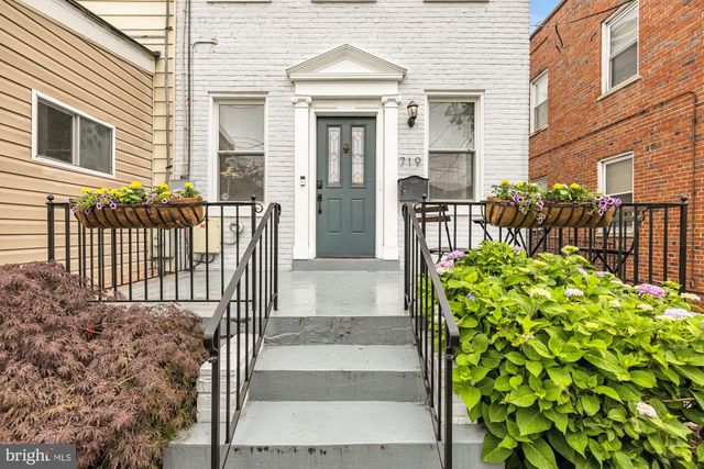 719 SHERIDAN ST NW, Washington, DC 20011