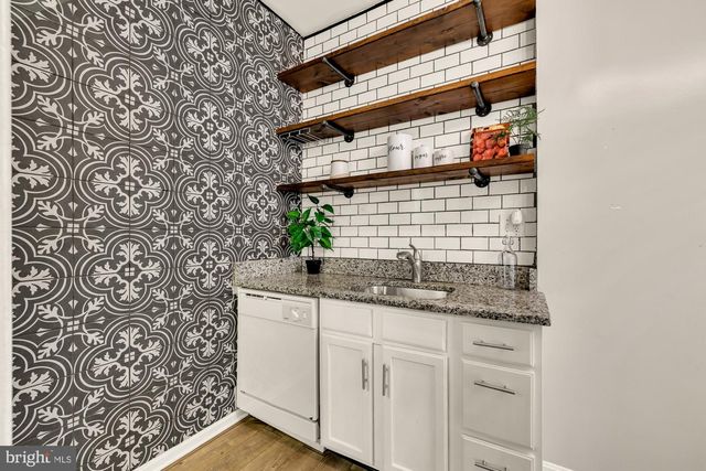 719 SHERIDAN ST NW, Washington, DC 20011