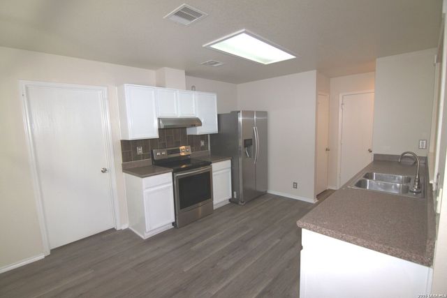 334 Tres Caminos, San Antonio, TX 78245