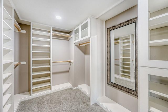 198 Danish DR 39, Hutto, TX 78634