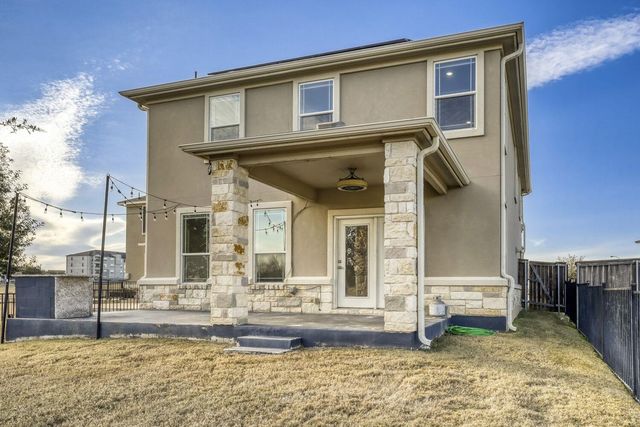 198 Danish DR 39, Hutto, TX 78634