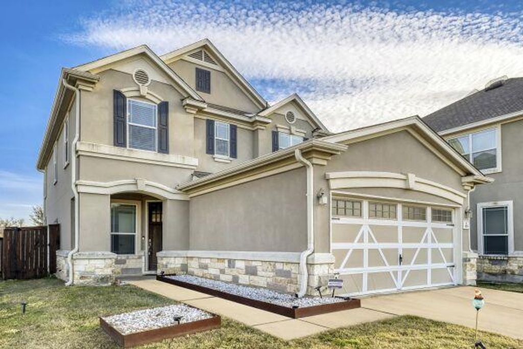 198 Danish DR 39, Hutto, TX 78634