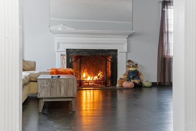 24 Berkshire St, Fitchburg, MA 01420