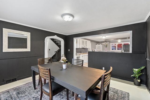 24 Berkshire St, Fitchburg, MA 01420