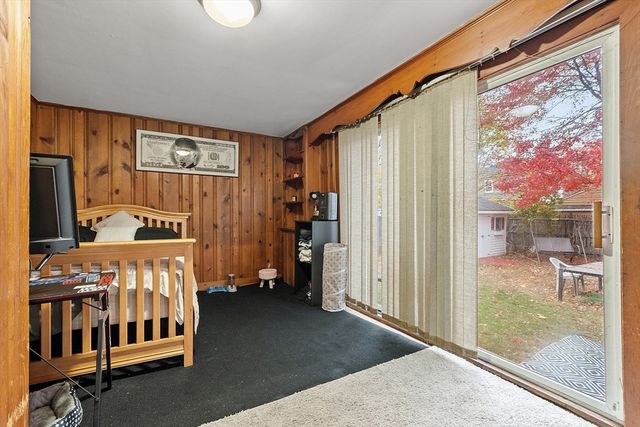 24 Berkshire St, Fitchburg, MA 01420