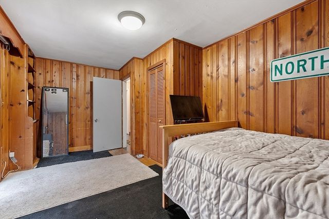 24 Berkshire St, Fitchburg, MA 01420