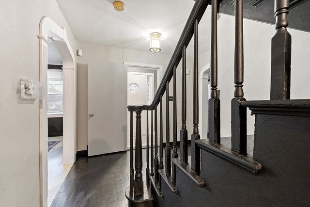 24 Berkshire St, Fitchburg, MA 01420