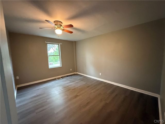 4822 West Seneca 5, Onondaga, NY 13215