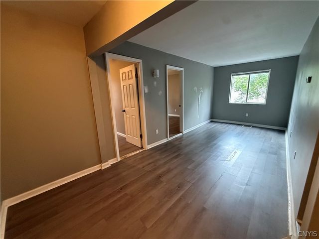 4822 West Seneca 5, Onondaga, NY 13215