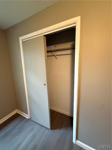 4822 West Seneca 5, Onondaga, NY 13215