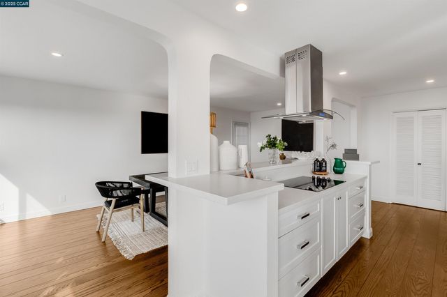 5949 Arlington Blvd, Richmond, CA 94805