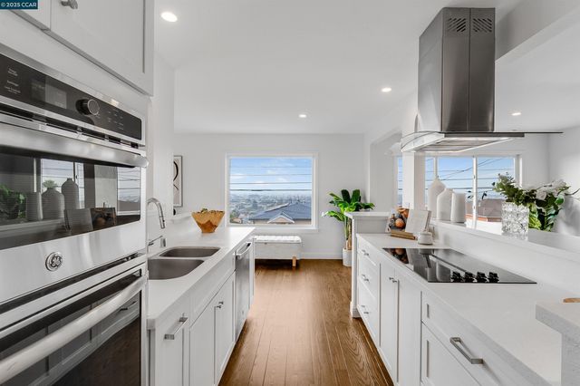 5949 Arlington Blvd, Richmond, CA 94805