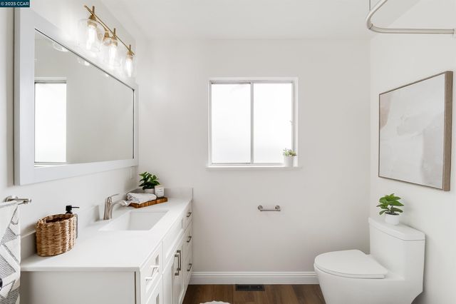 5949 Arlington Blvd, Richmond, CA 94805