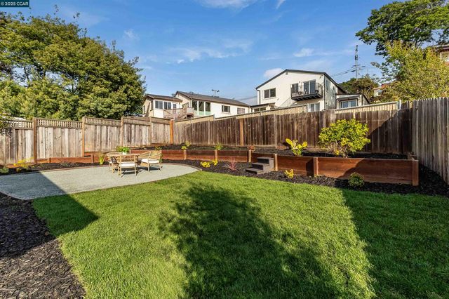 5949 Arlington Blvd, Richmond, CA 94805