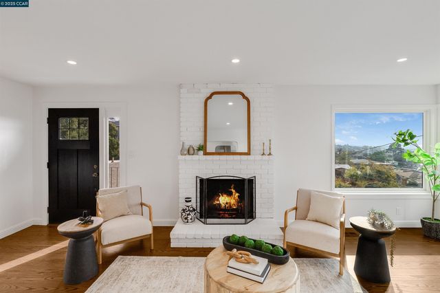 5949 Arlington Blvd, Richmond, CA 94805