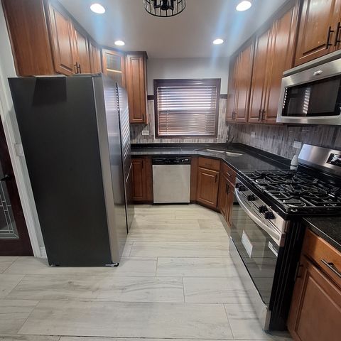 286 Oglesby Avenue, Calumet City, IL 60409