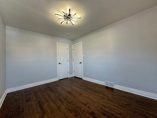 286 Oglesby Avenue, Calumet City, IL 60409