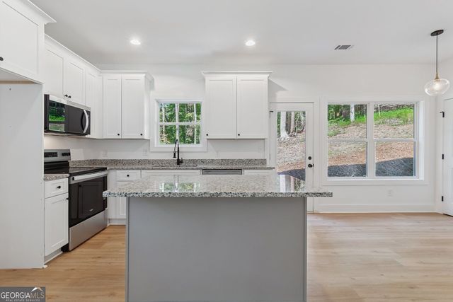 7511 Magnolia Lane, Murrayville, GA 30564