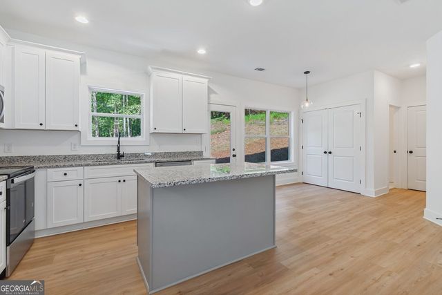 7511 Magnolia Lane, Murrayville, GA 30564