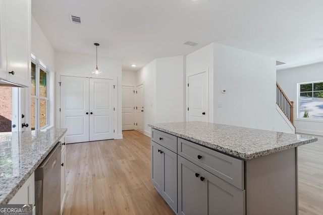7511 Magnolia Lane, Murrayville, GA 30564