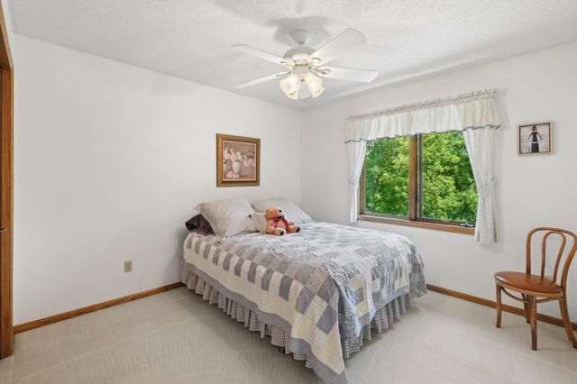 10190 170th Street W, Lakeville, MN 55044