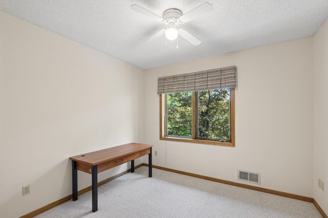 10190 170th Street W, Lakeville, MN 55044