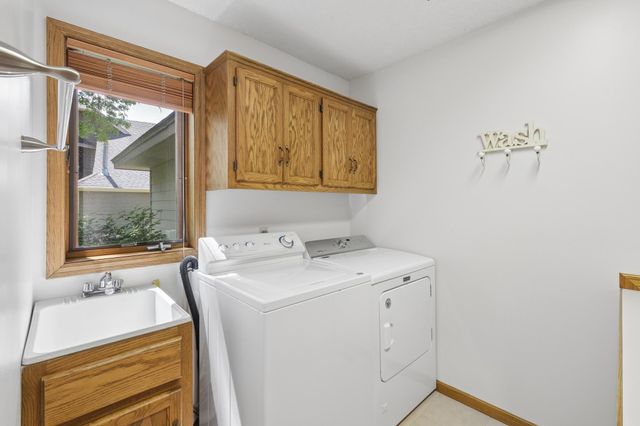 10190 170th Street W, Lakeville, MN 55044