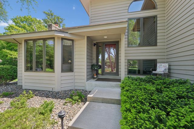10190 170th Street W, Lakeville, MN 55044