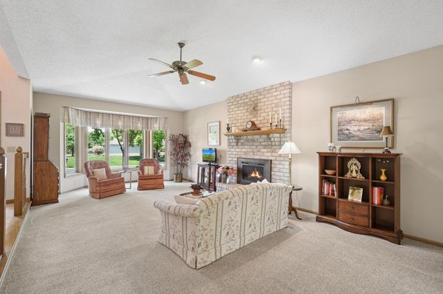 10190 170th Street W, Lakeville, MN 55044