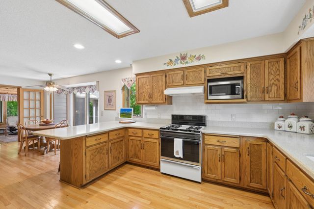 10190 170th Street W, Lakeville, MN 55044