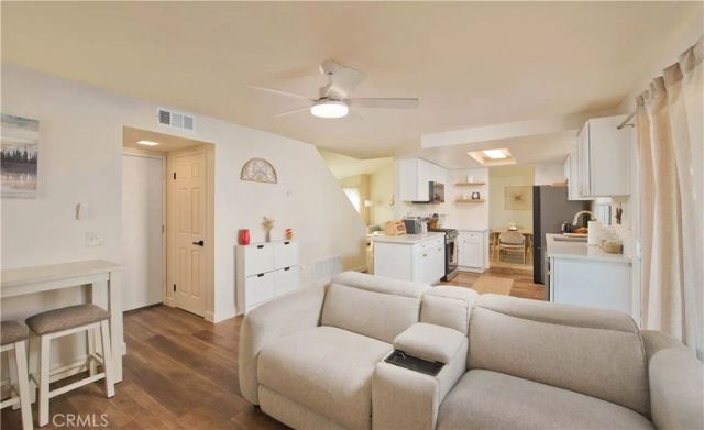 29130 Highplains Court, Castaic, CA 91384