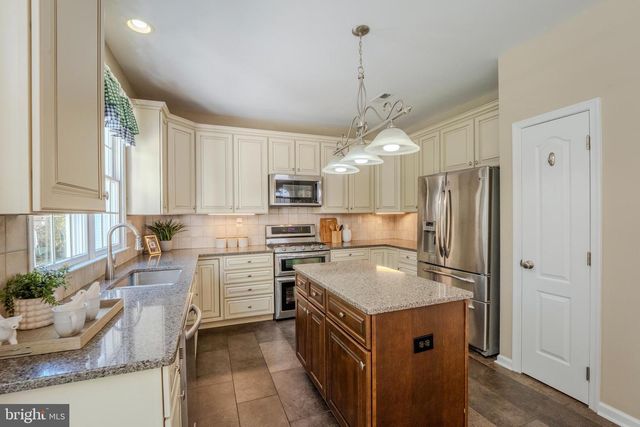 1327 MURRAY DOWNS WAY, Reston, VA 20194