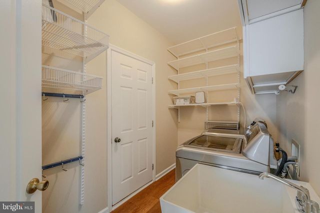 1327 MURRAY DOWNS WAY, Reston, VA 20194