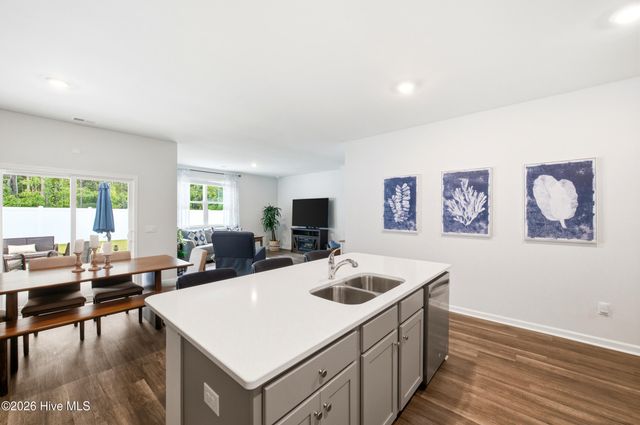 2116 Bella Point Drive SE, Bolivia, NC 28422