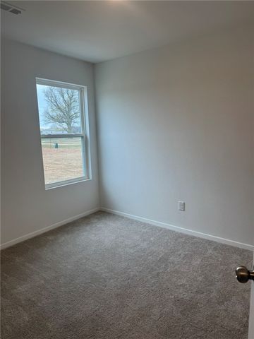 402B W Cloud Drive, Siloam Springs, AR 72761