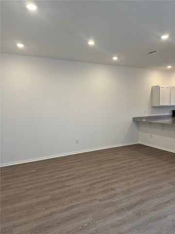402B W Cloud Drive, Siloam Springs, AR 72761