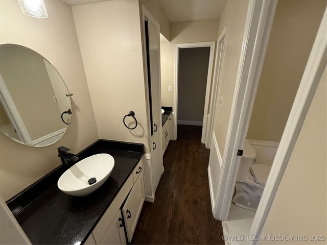 7164 E 53rd Place, Tulsa, OK 74145