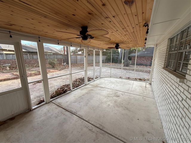 7164 E 53rd Place, Tulsa, OK 74145