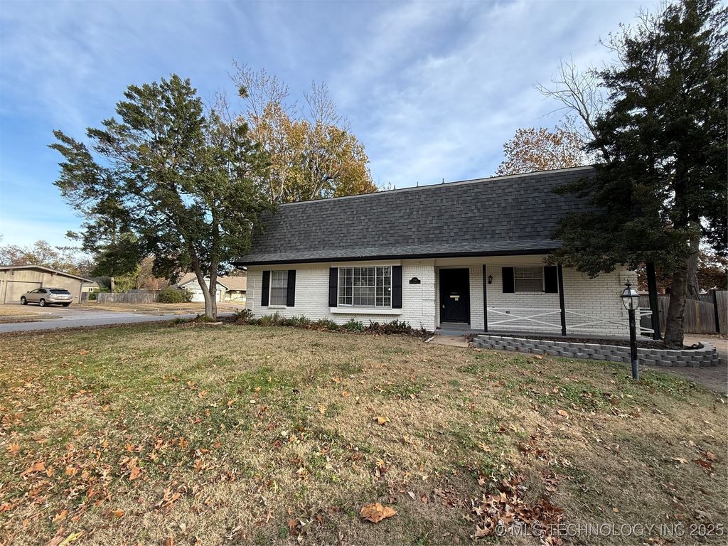 7164 E 53rd Place, Tulsa, OK 74145