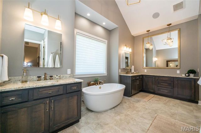 133 Bristol Ridge Drive, Troy, MO 63379