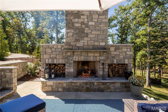 133 Bristol Ridge Drive, Troy, MO 63379