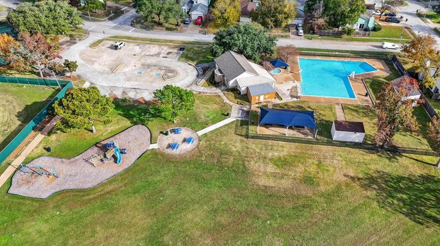 11723 Boxhill Drive, Houston, TX 77066