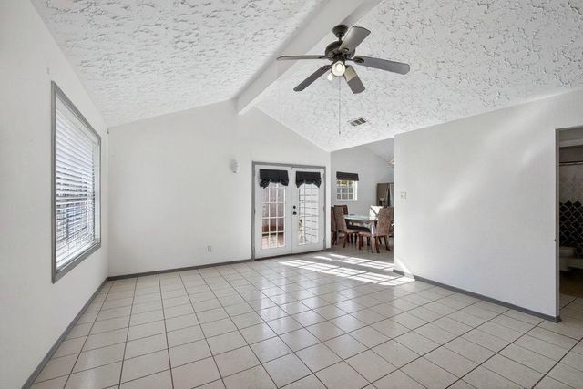 11723 Boxhill Drive, Houston, TX 77066