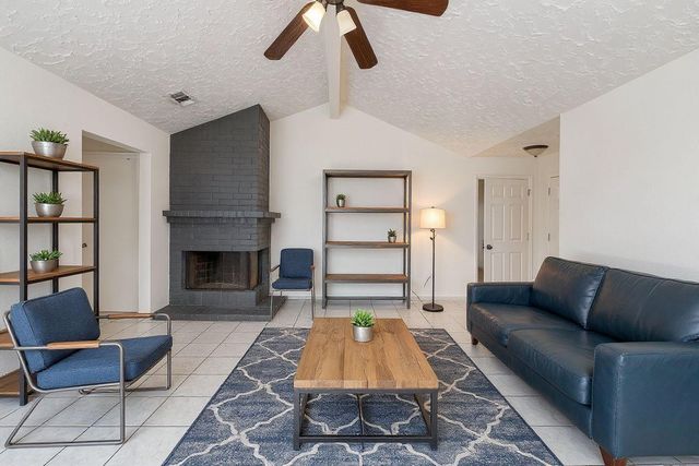 11723 Boxhill Drive, Houston, TX 77066