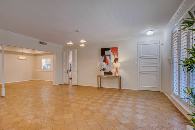 6314 Bandera Avenue C, Dallas, TX 75225