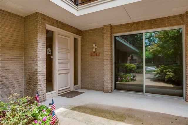 6314 Bandera Avenue C, Dallas, TX 75225