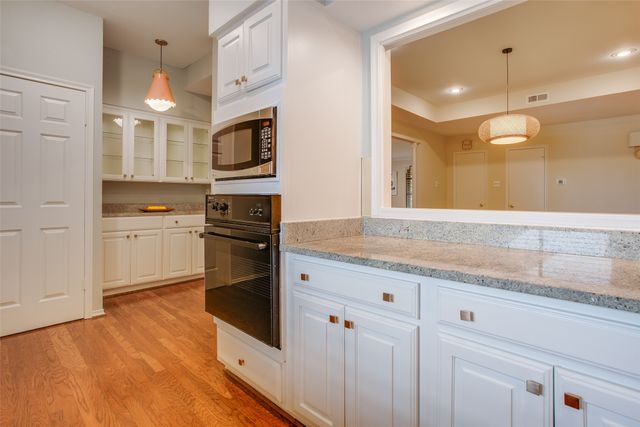 6314 Bandera Avenue C, Dallas, TX 75225
